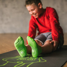 Kids 2-Pack Grippy Socks